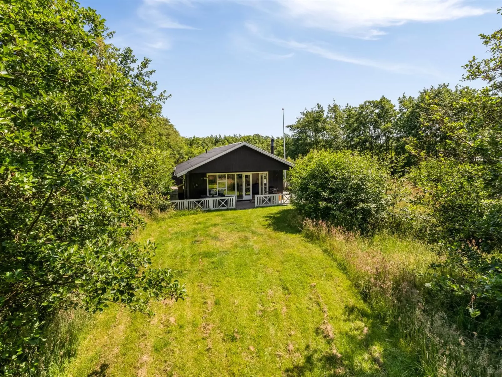 "Maik" - 1.5km from the sea