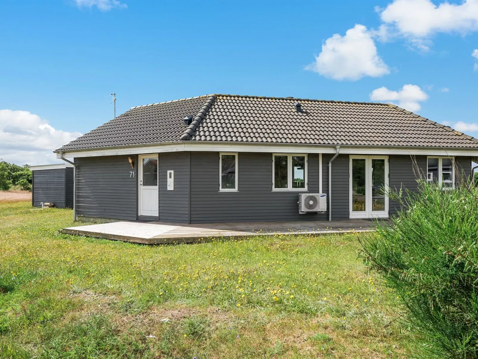 "Karmen" - 300m to the fjord