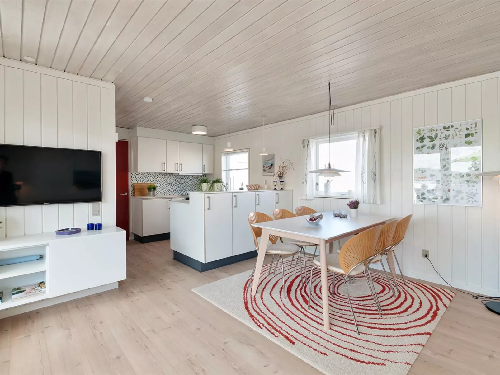 "Ara" - 700m from the sea