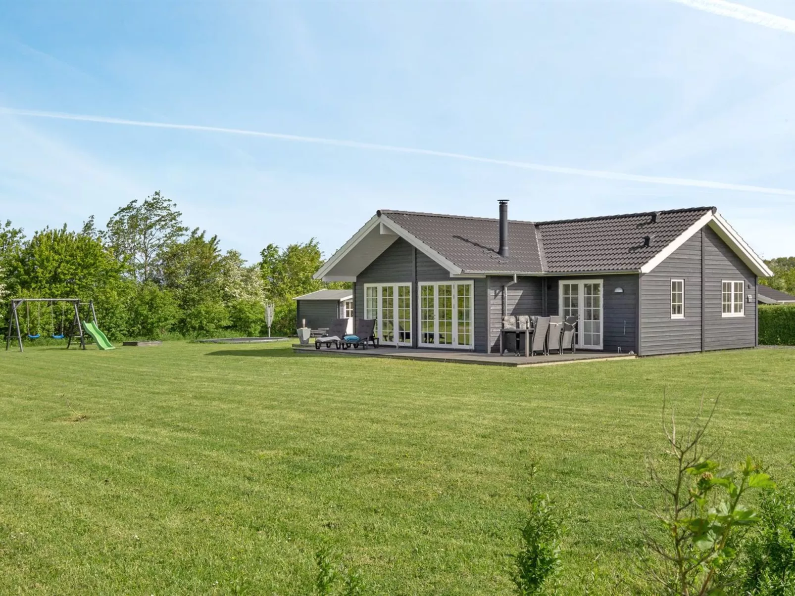 "Hathulf" - 700m from the sea