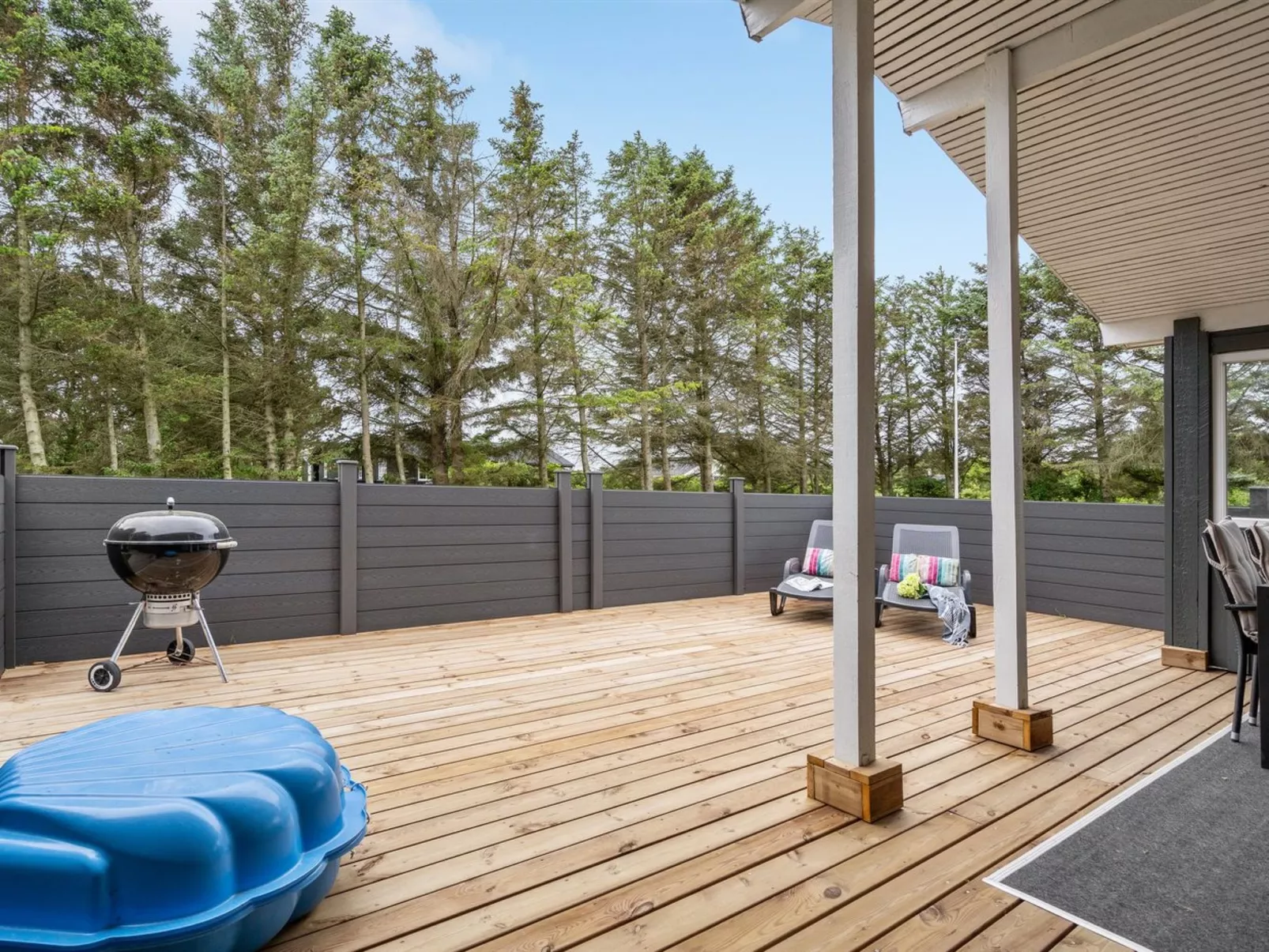 "Sheemen" - 700m to the fjord