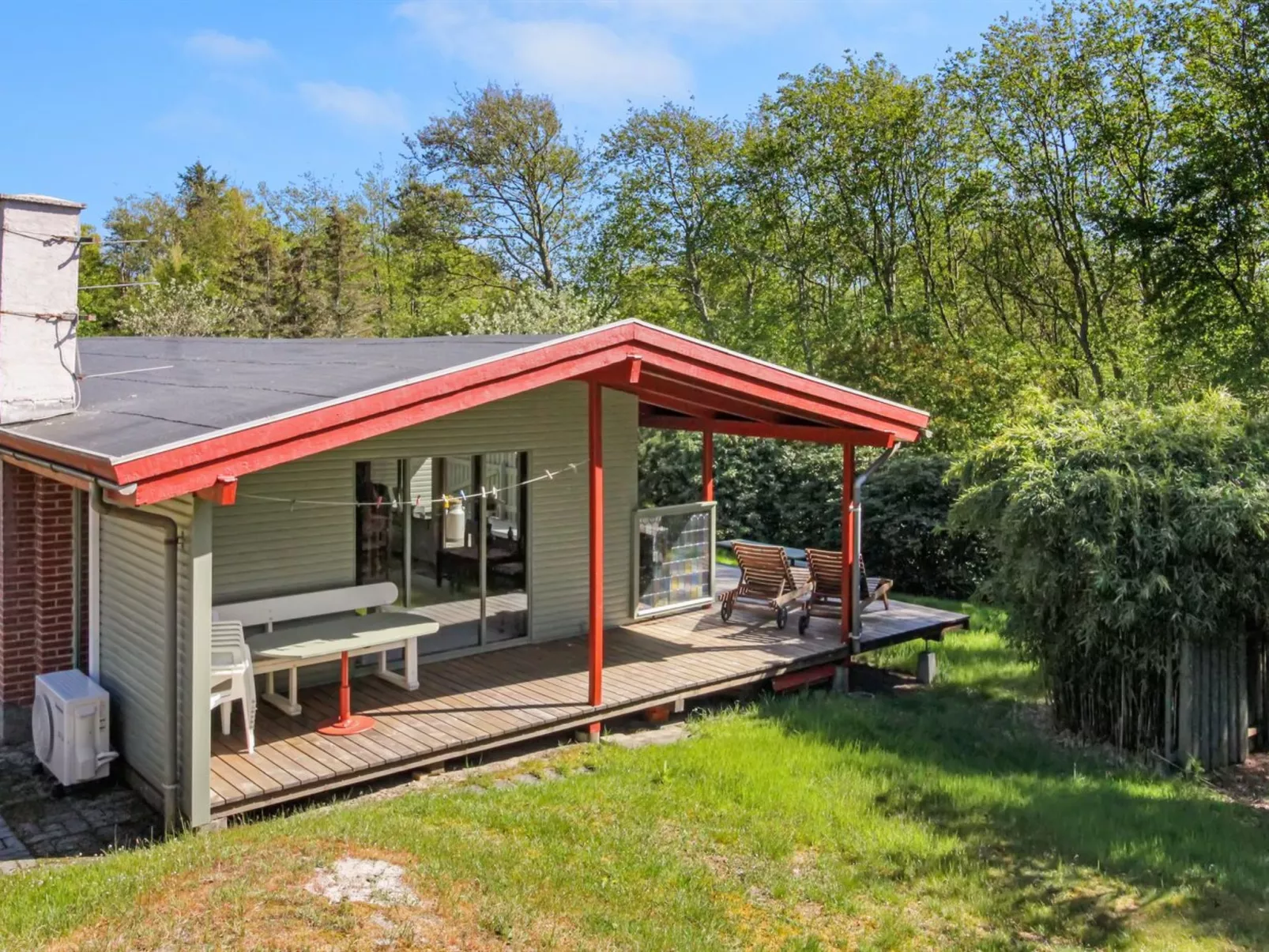 "Wyanet" - 2.3km from the sea