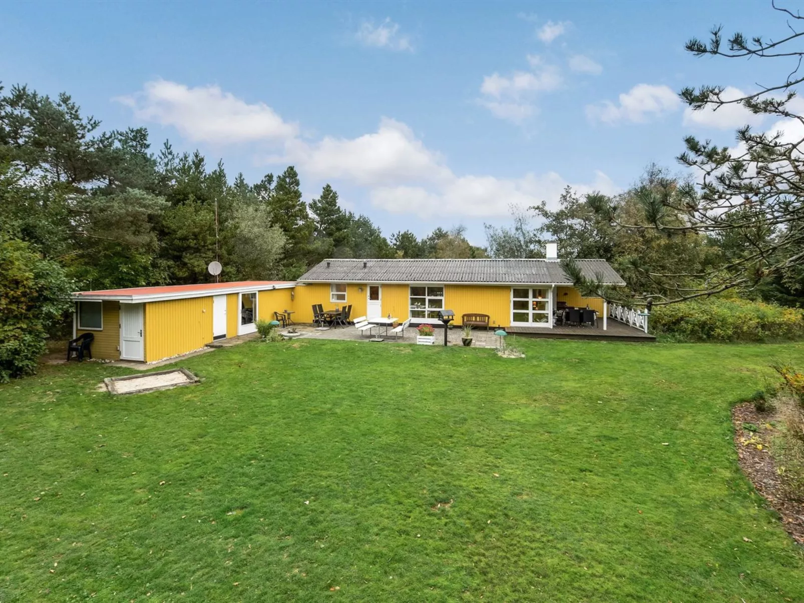 "Arnelung" - 1.9km from the sea