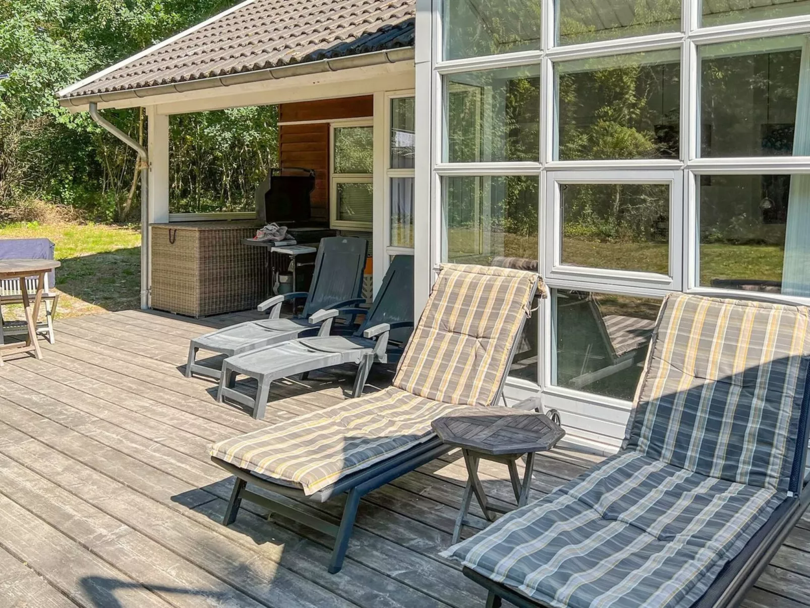 "Axel" - 1.2km from the sea