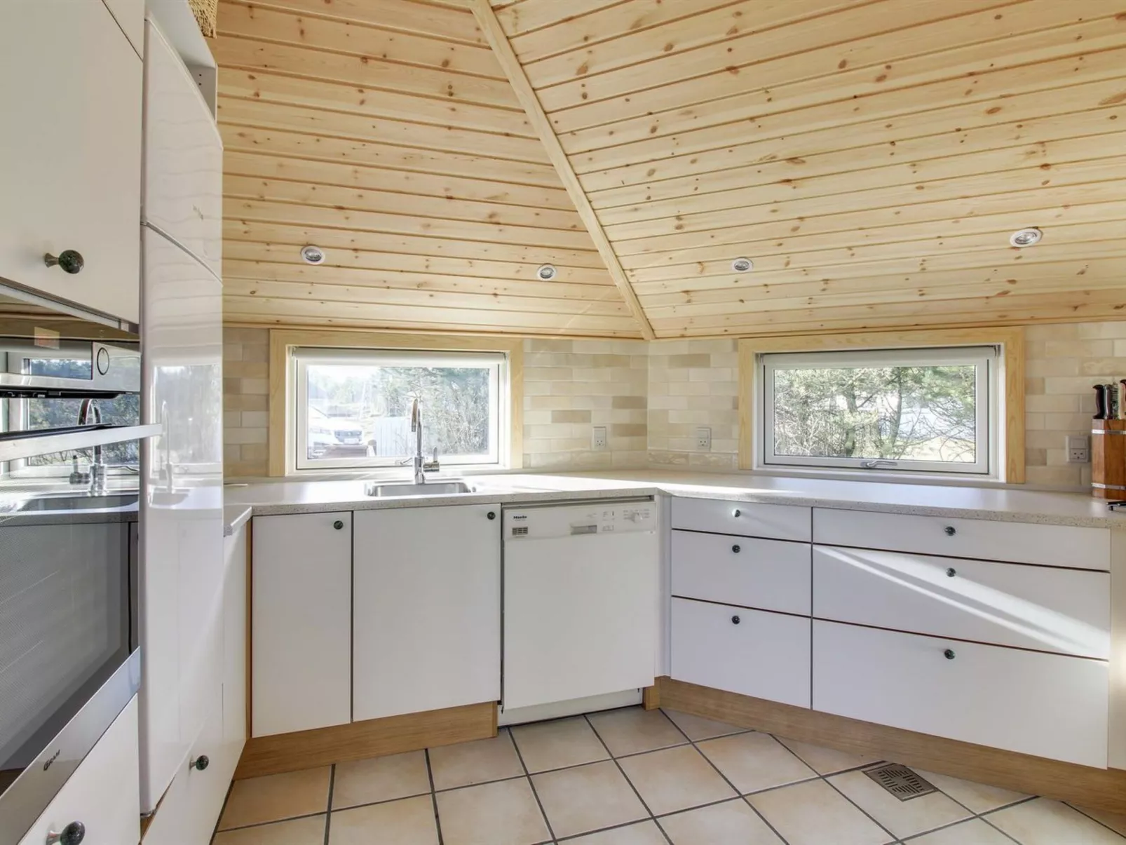 "Angelika" - 1.6km from the sea