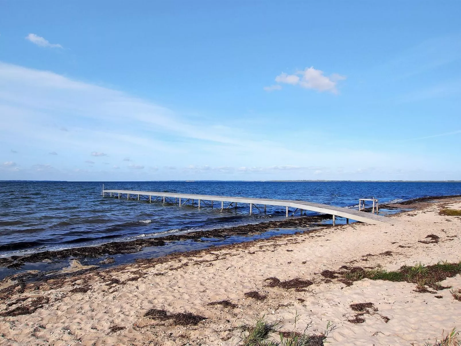 "Scarlet" - 400m to the fjord