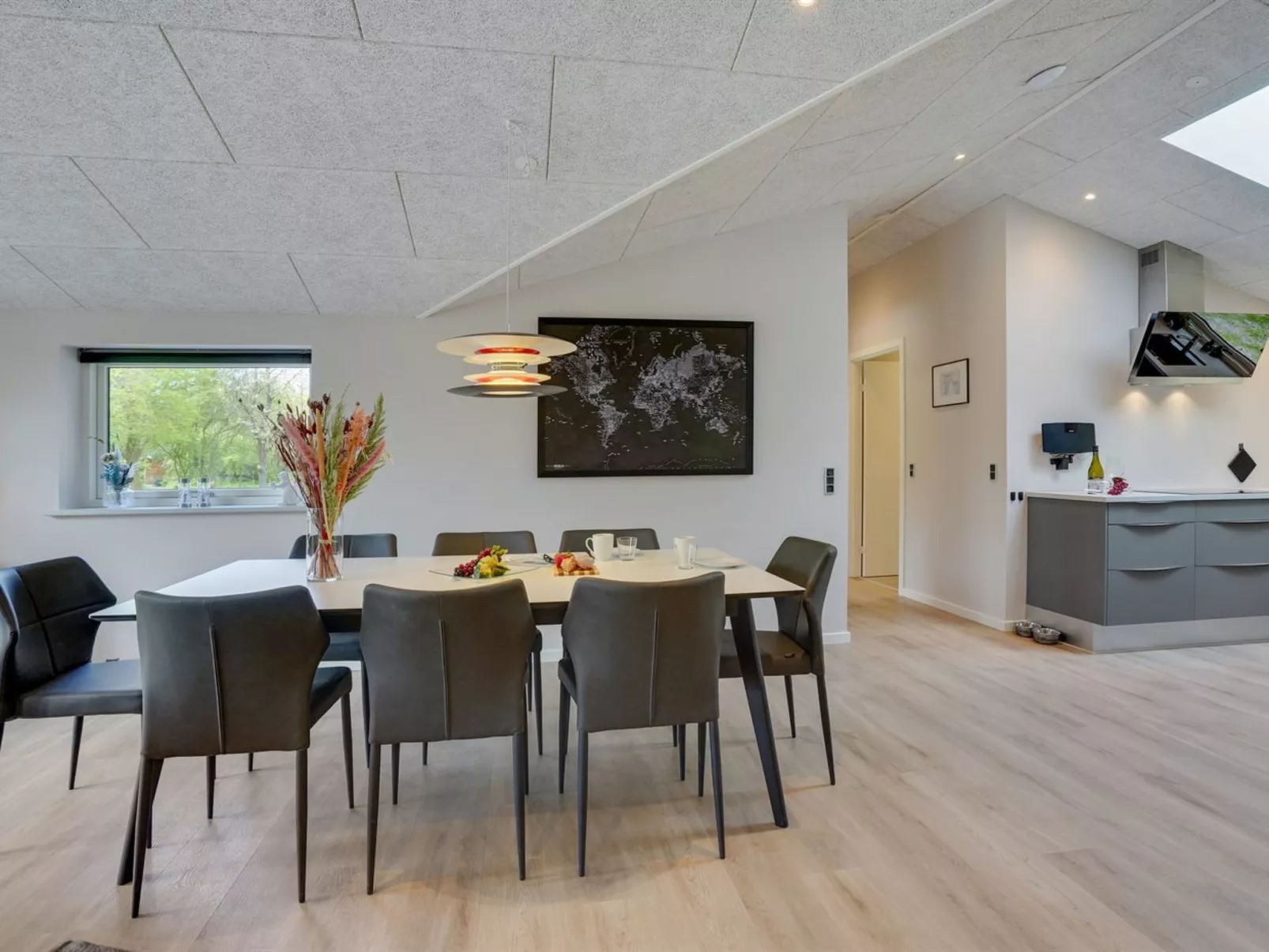 "Eylar" - 28km from the sea