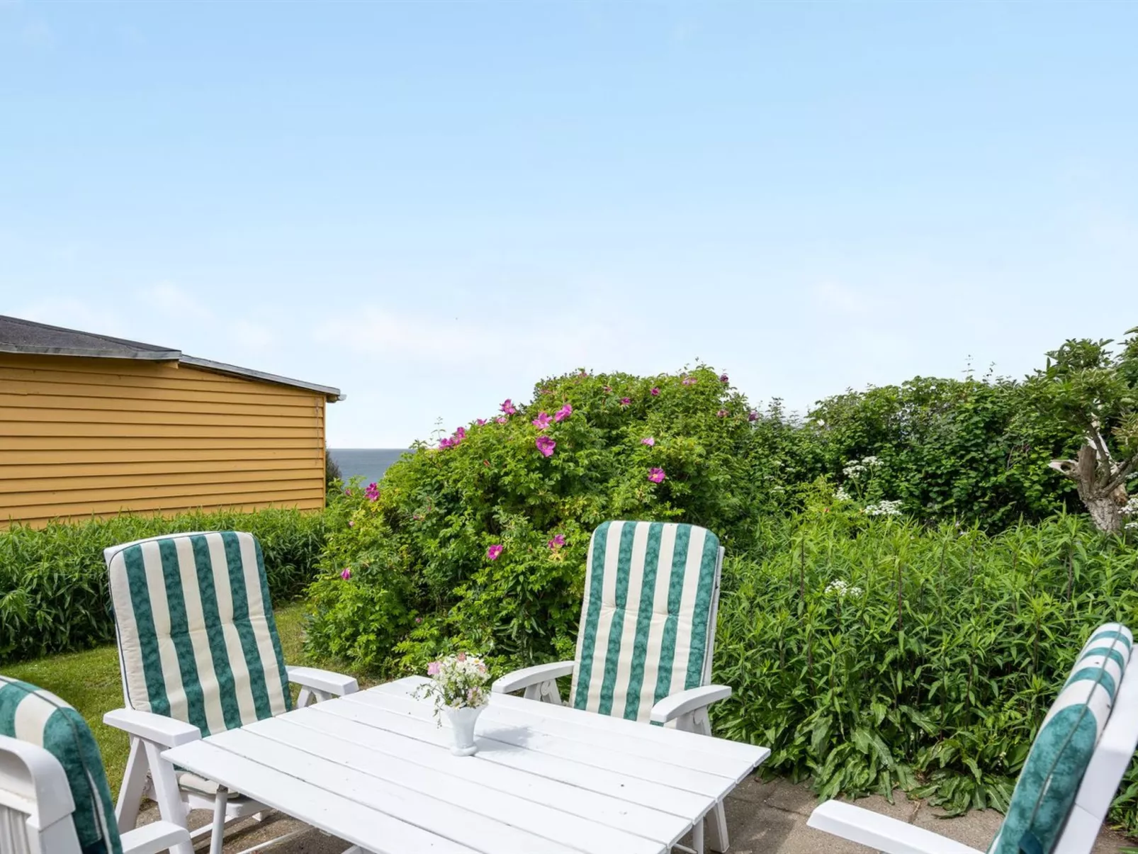 "Orwik" - 30m from the sea