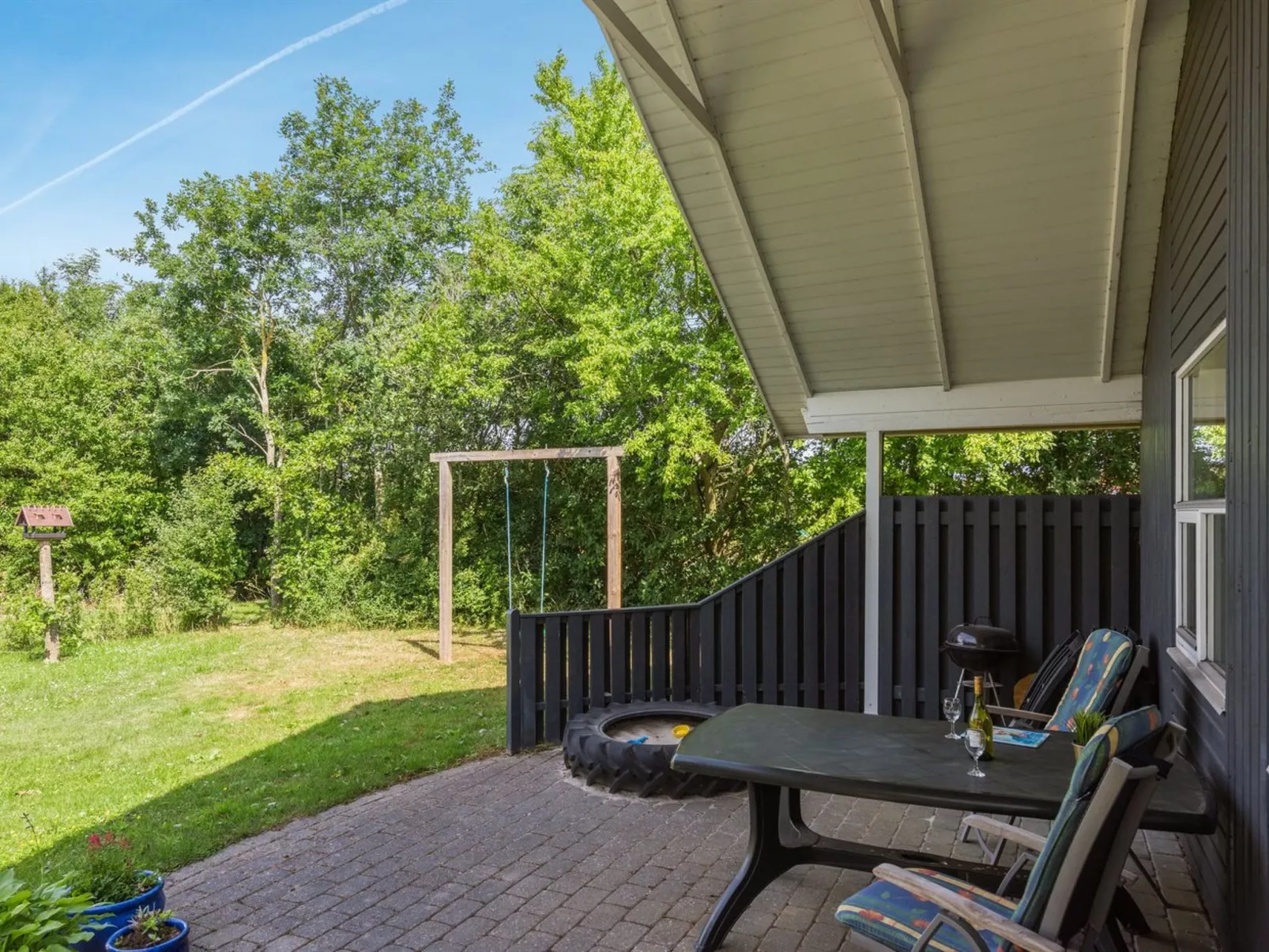 "Herlugh" - 1km to the fjord