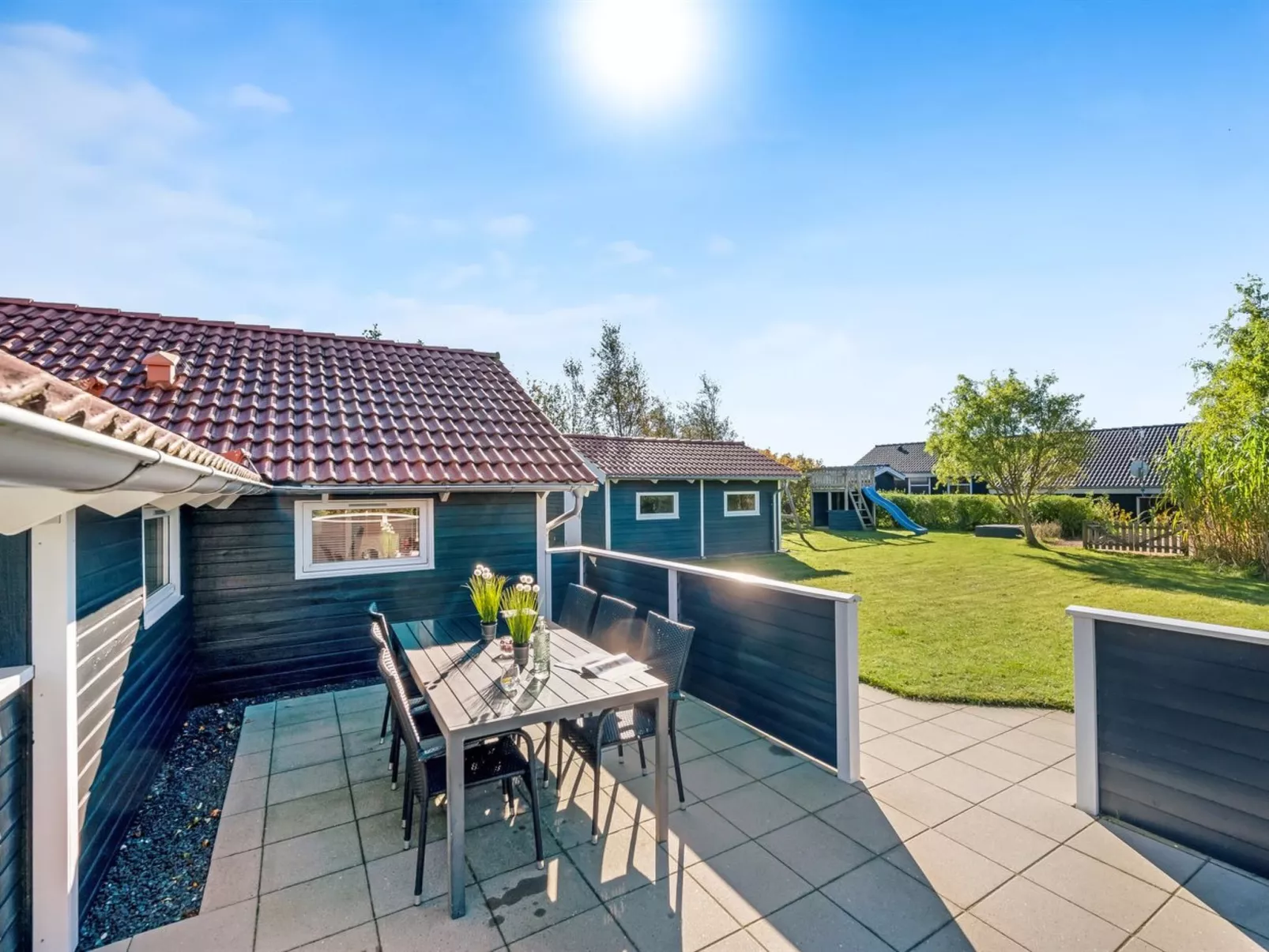 "Thit" - 1.2km to the fjord