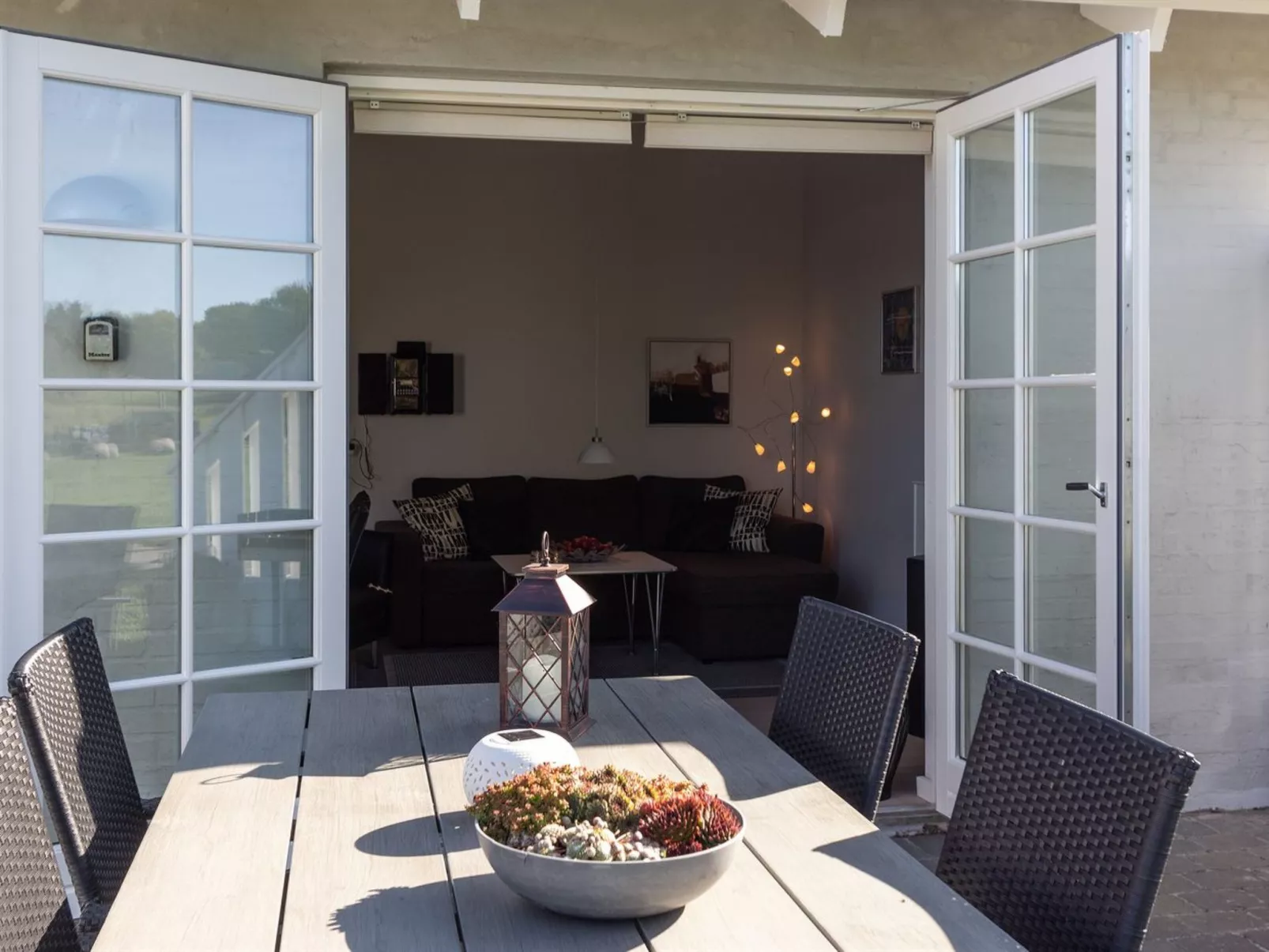 "Thamina" - 400m from the sea