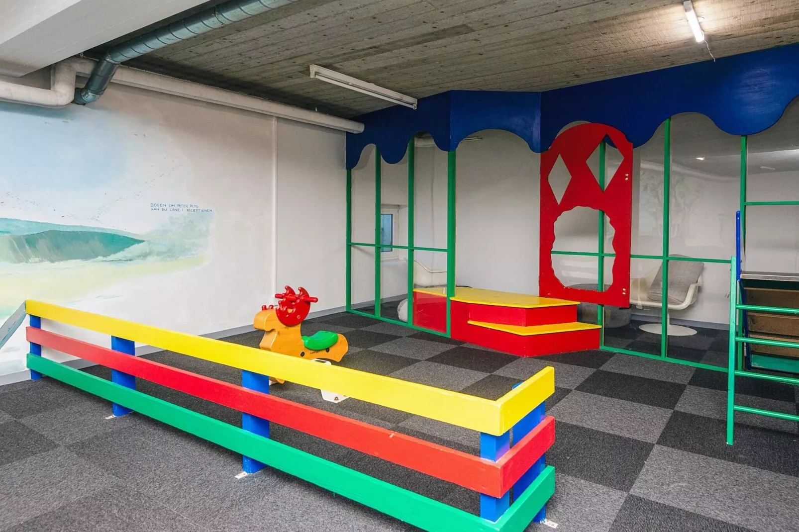 1 room w/seaview-Binnen