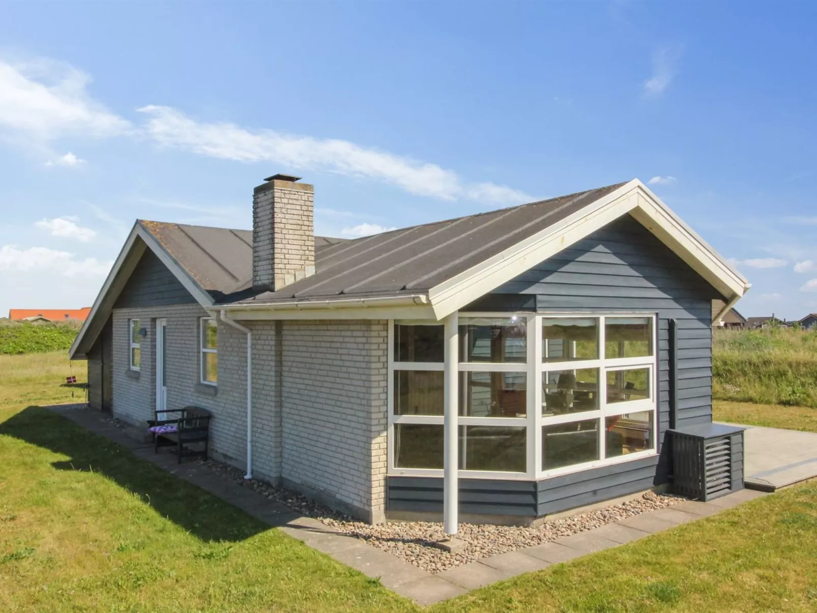 "Thomsen" - 475m from the sea