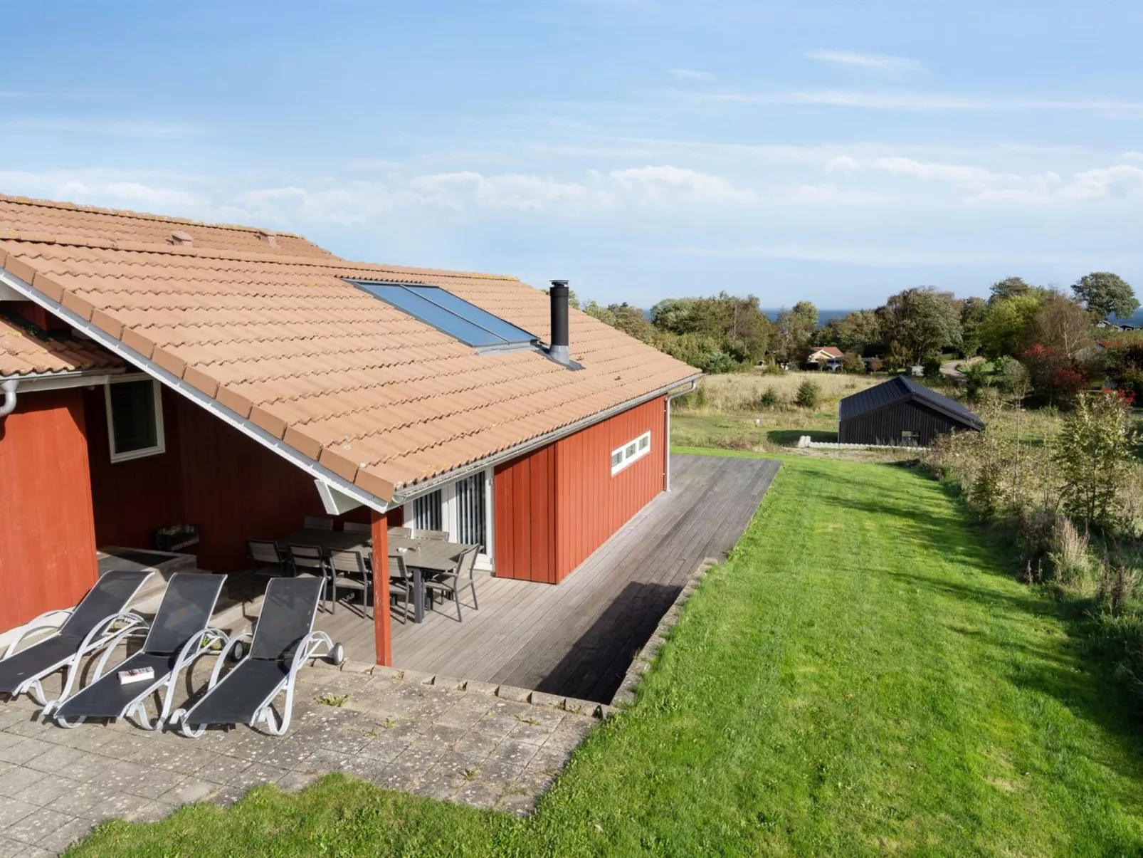 "Pascal" - 600m from the sea