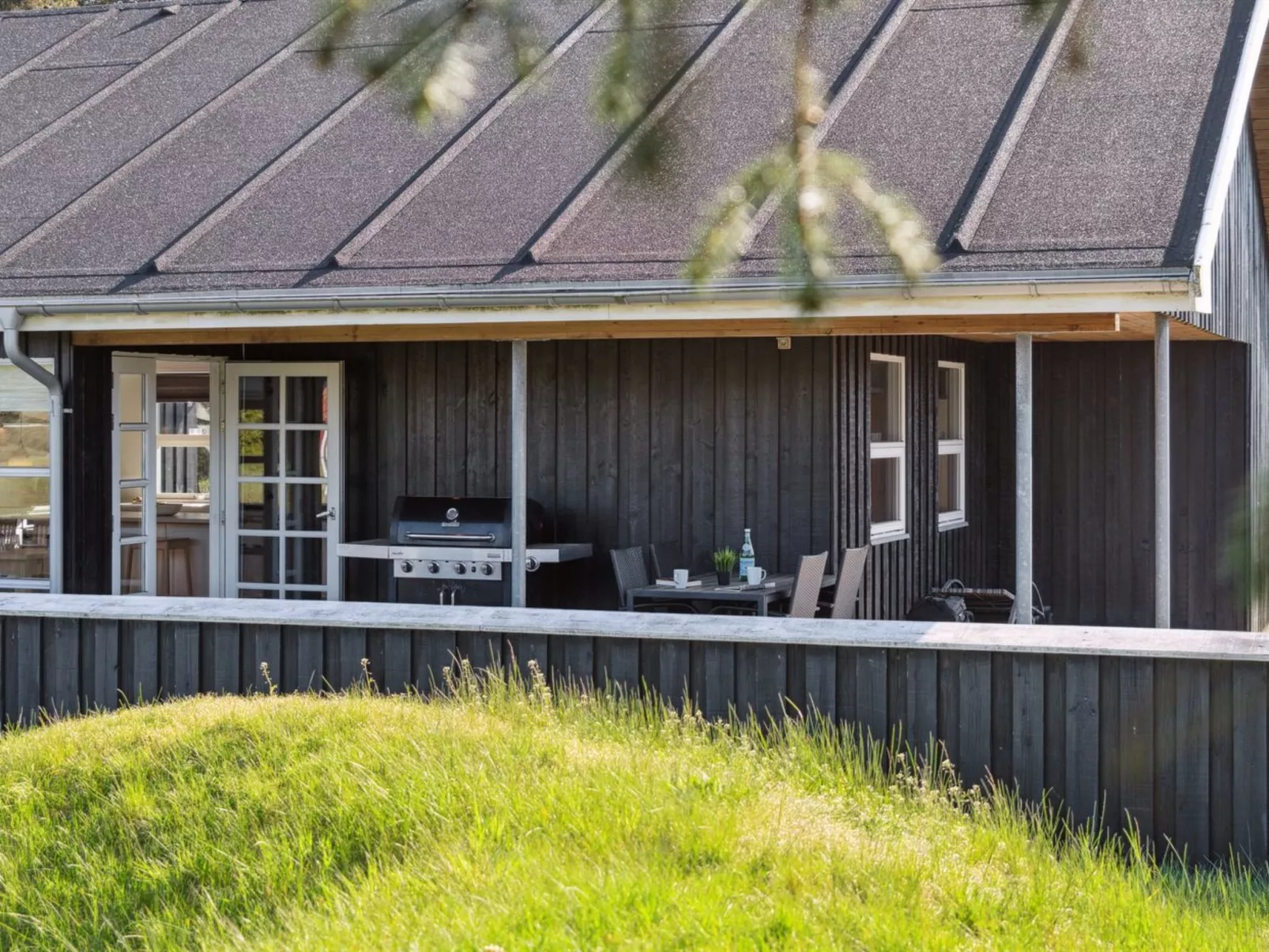 "Elmo" - 800m from the sea