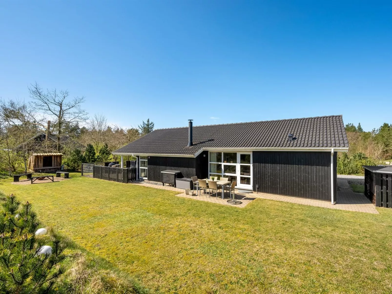 "Rekke" - 300m to the fjord