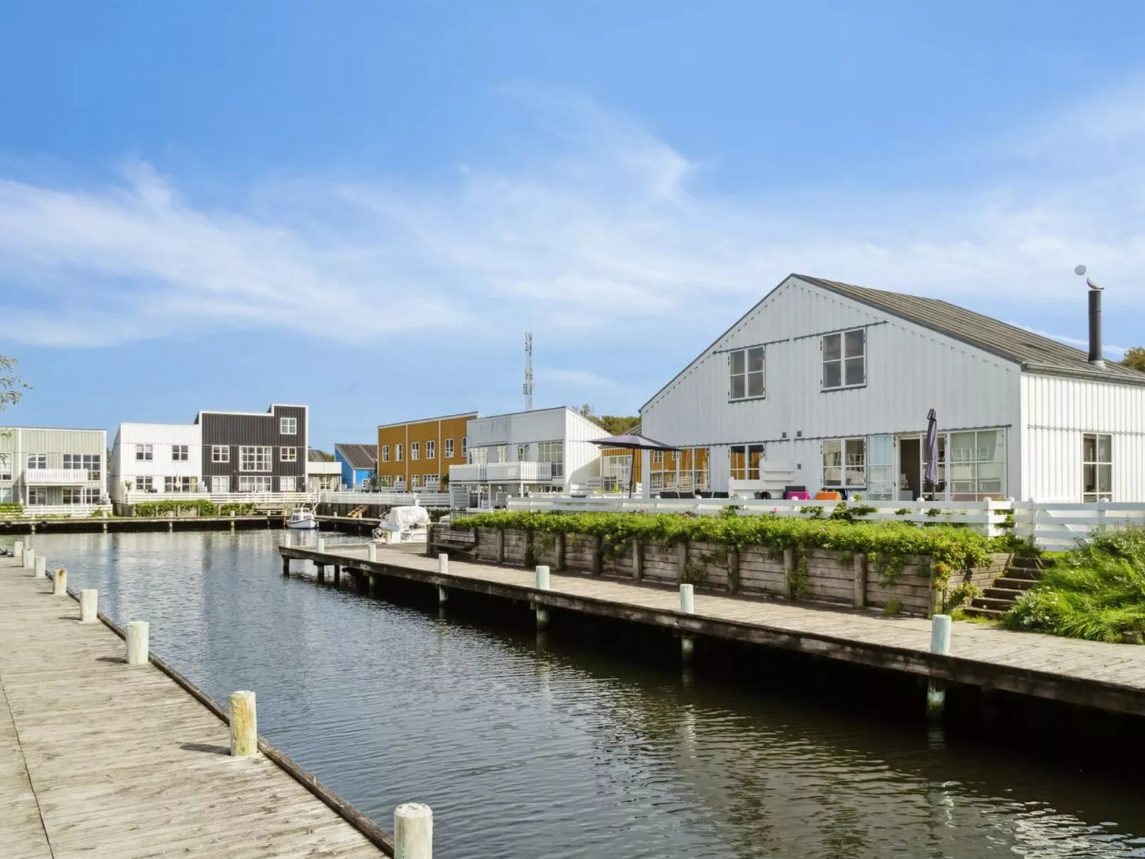 "Annlis" - 5m from the sea