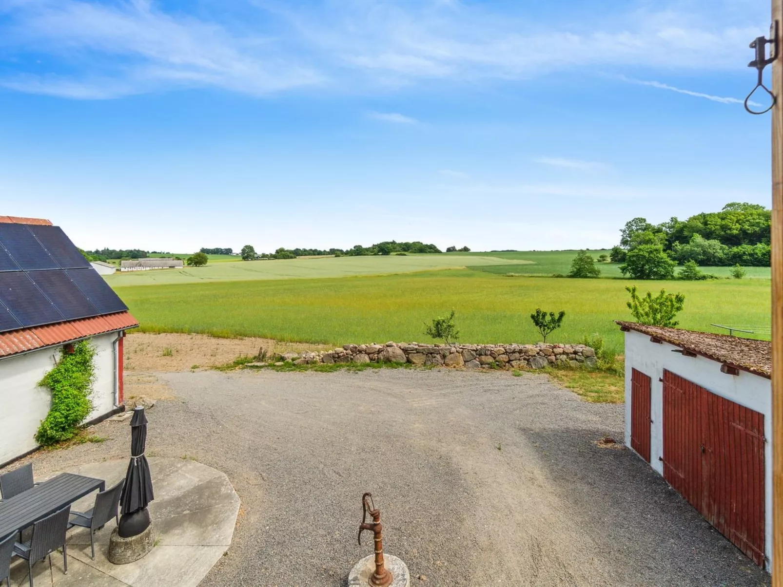 "Helmer" - 3km from the sea