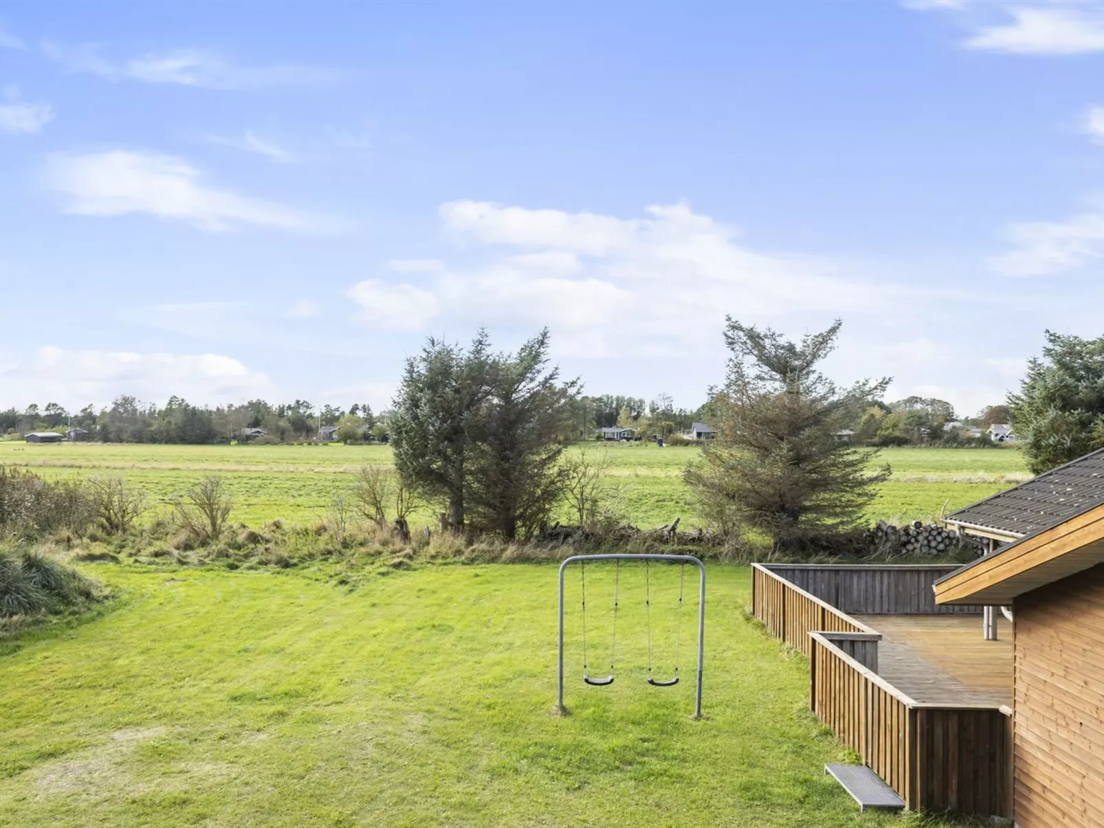 "Frieda" - 250m from the sea