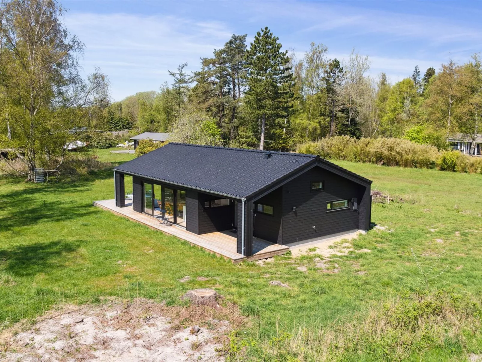 "Ivar" - 450m from the sea