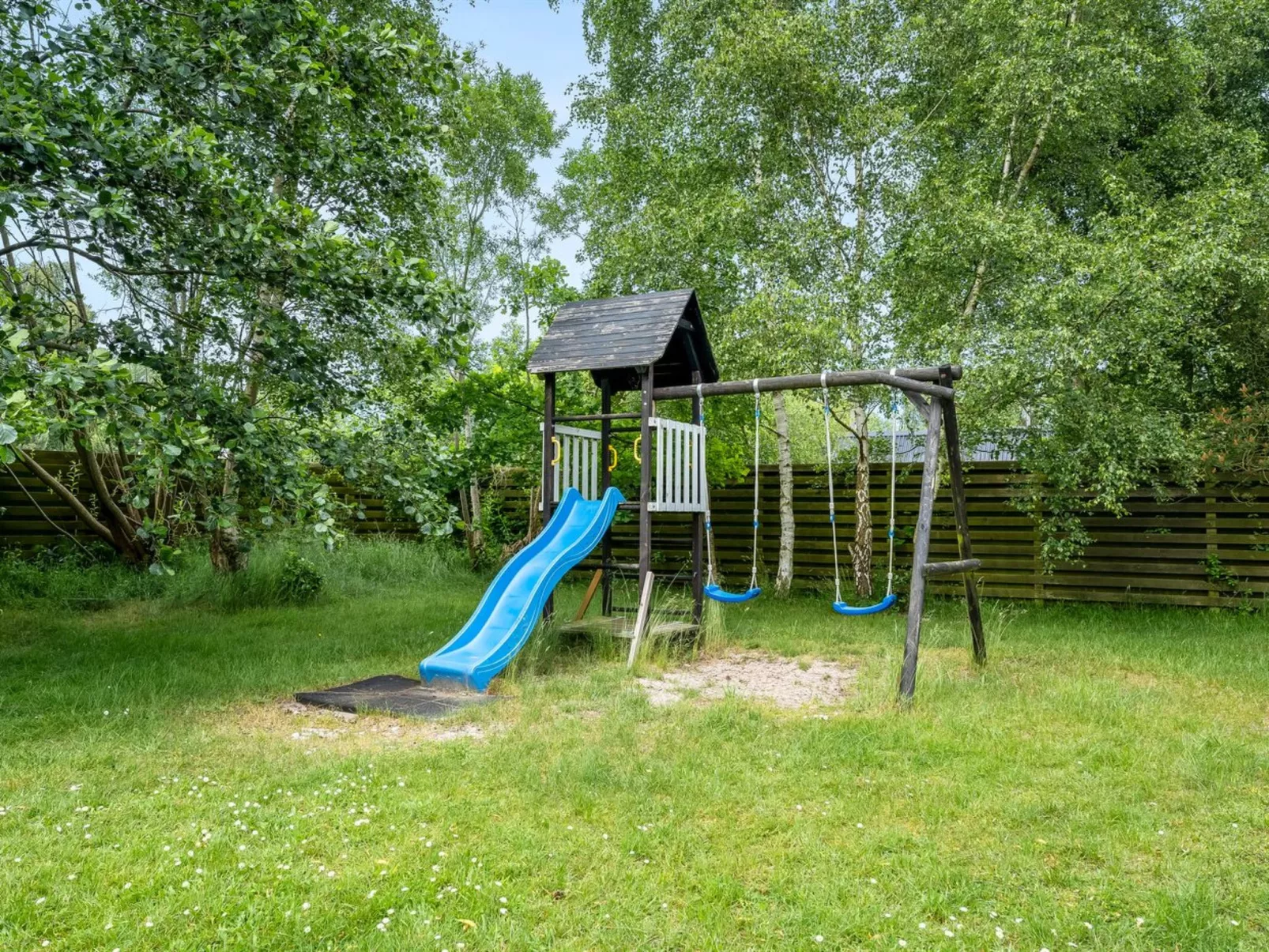 "Rajka" - 800m from the sea