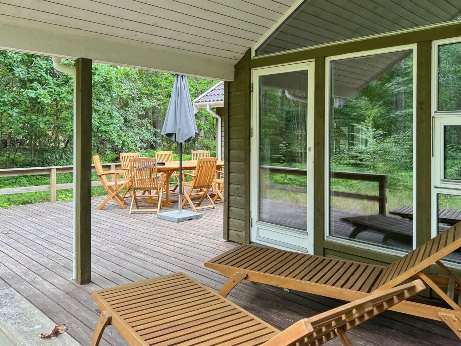 "Ellynor" - 600m from the sea