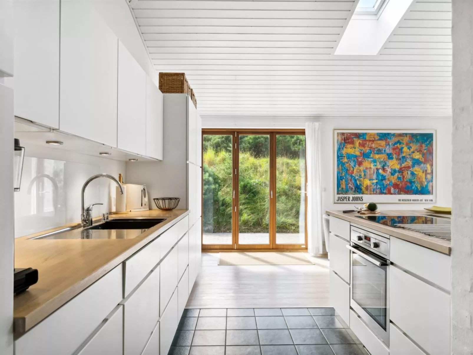 "Jonce" - 250m from the sea