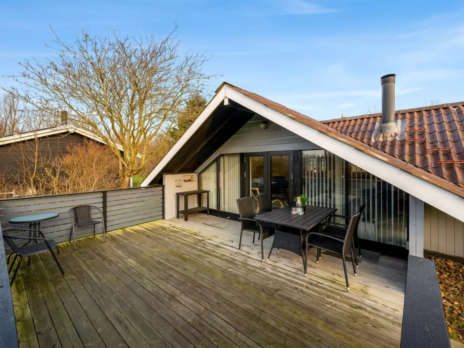 "Tjana" - 6km from the sea