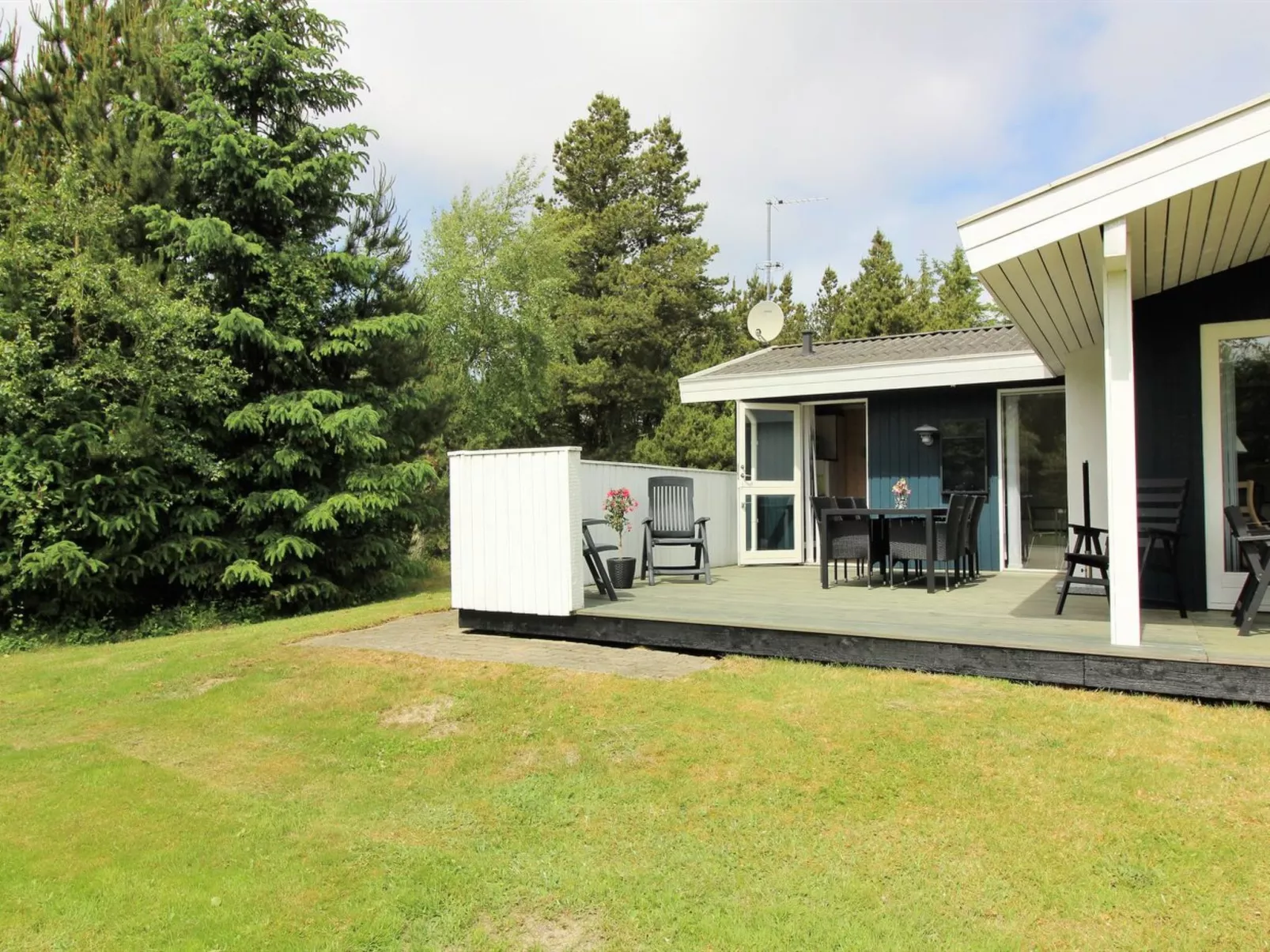 "Atla" - 2.5km from the sea