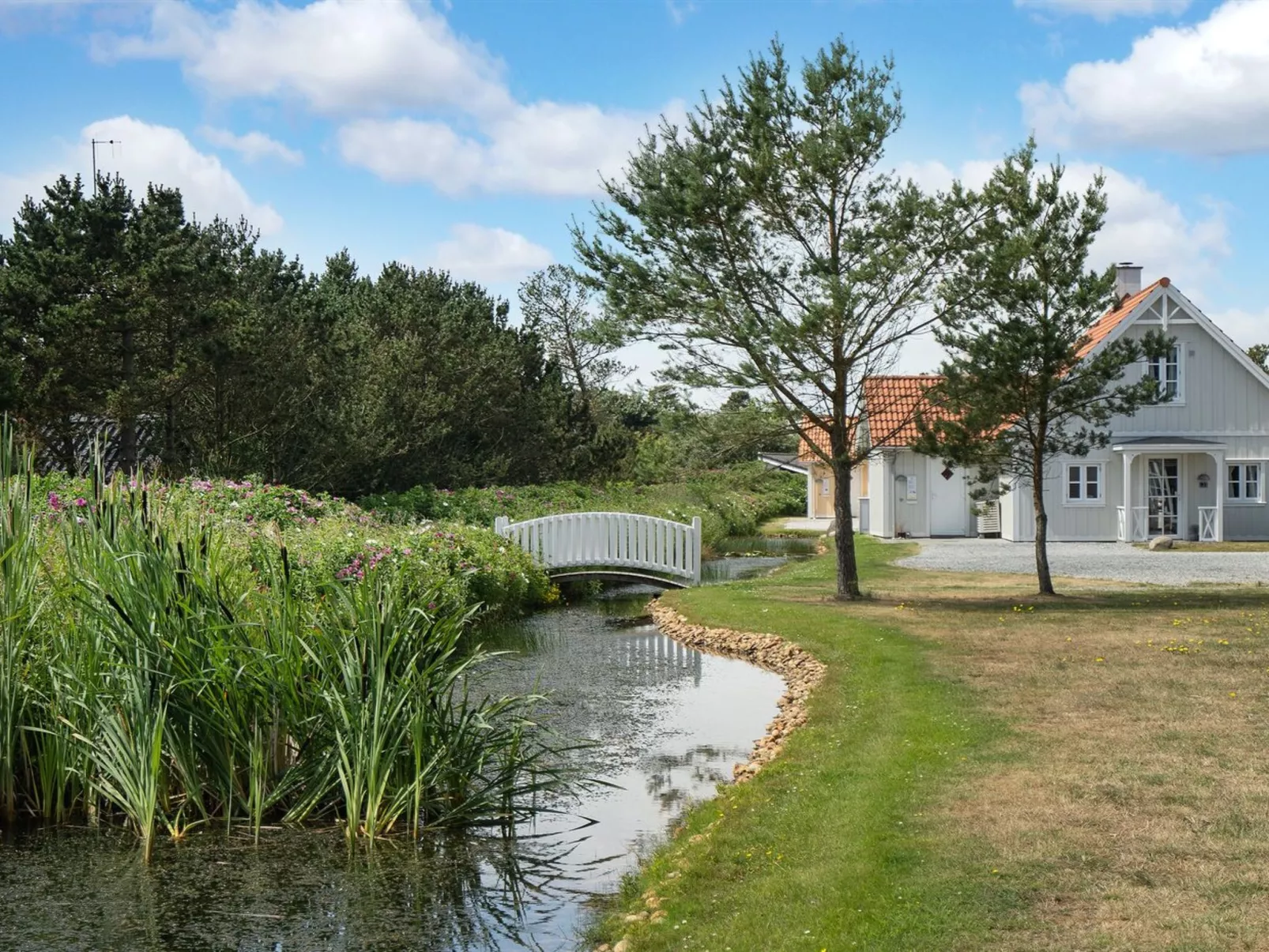 "Moa" - 800m from the sea