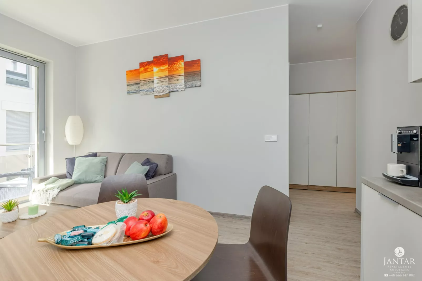Apartament Grunwaldzka 12d/13 Pobierowo-Woonkamer