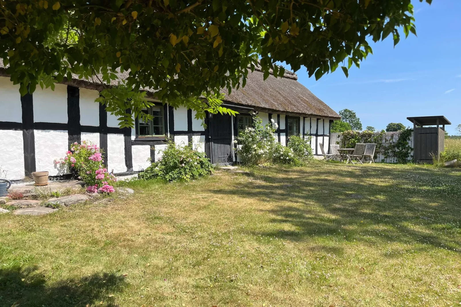 Houten huisje met rustieke charme-Buitenlucht