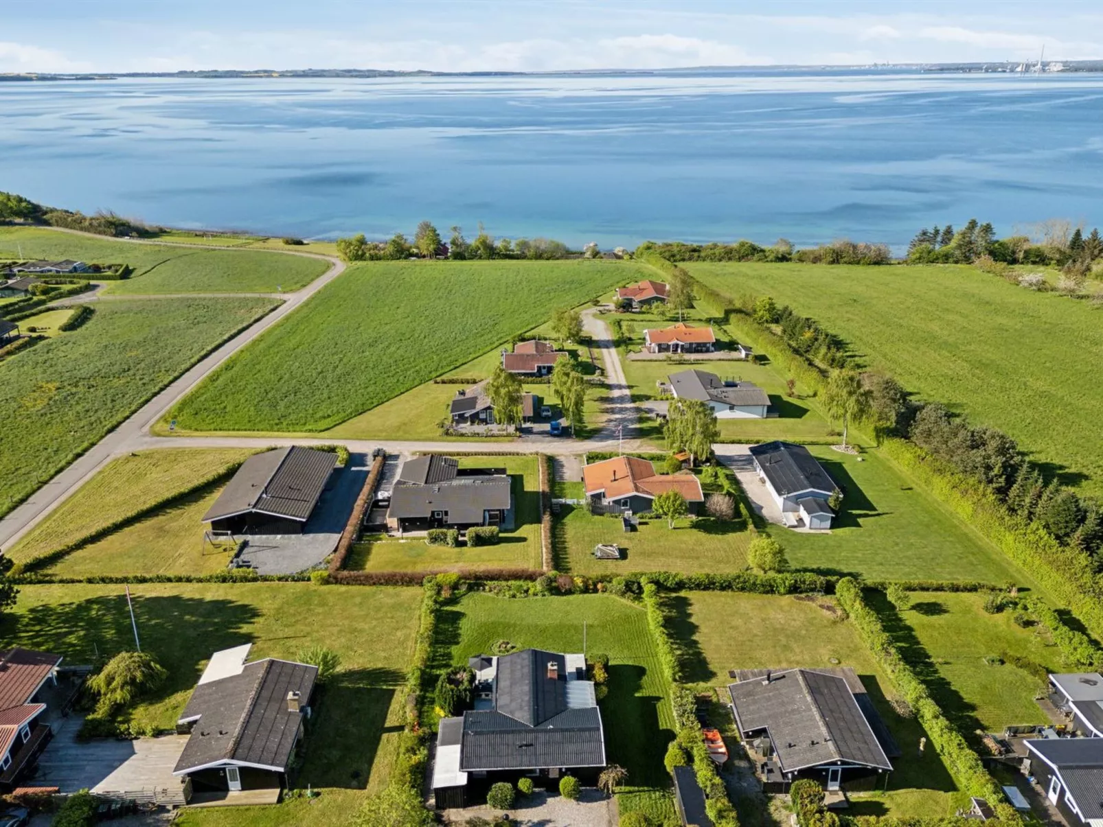 "Manfred" - 250m from the sea