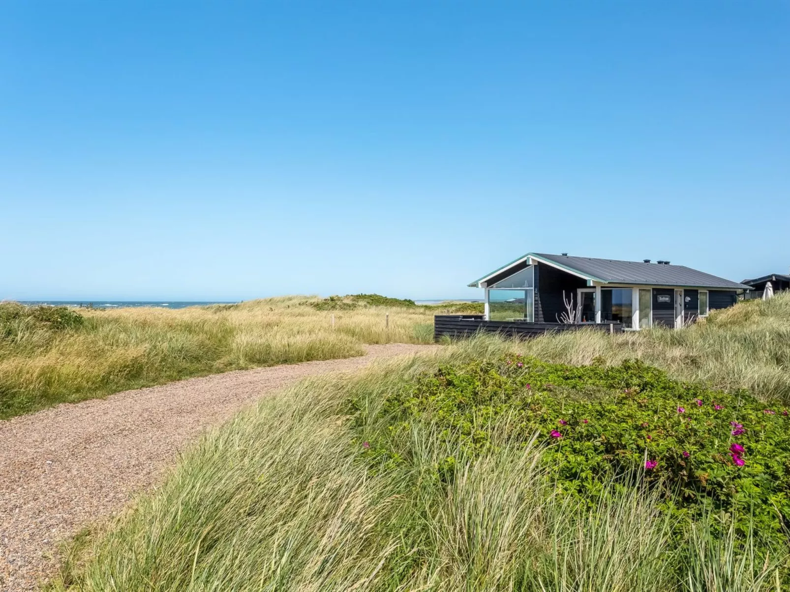 "Zina" - 50m from the sea