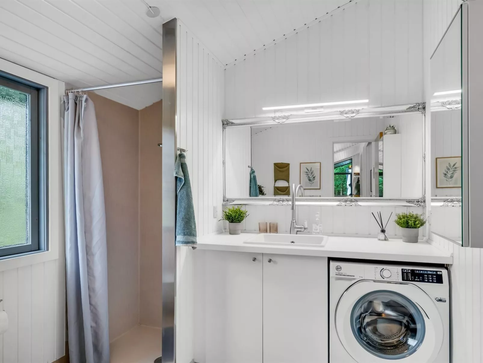 "Aleida" - 400m from the sea