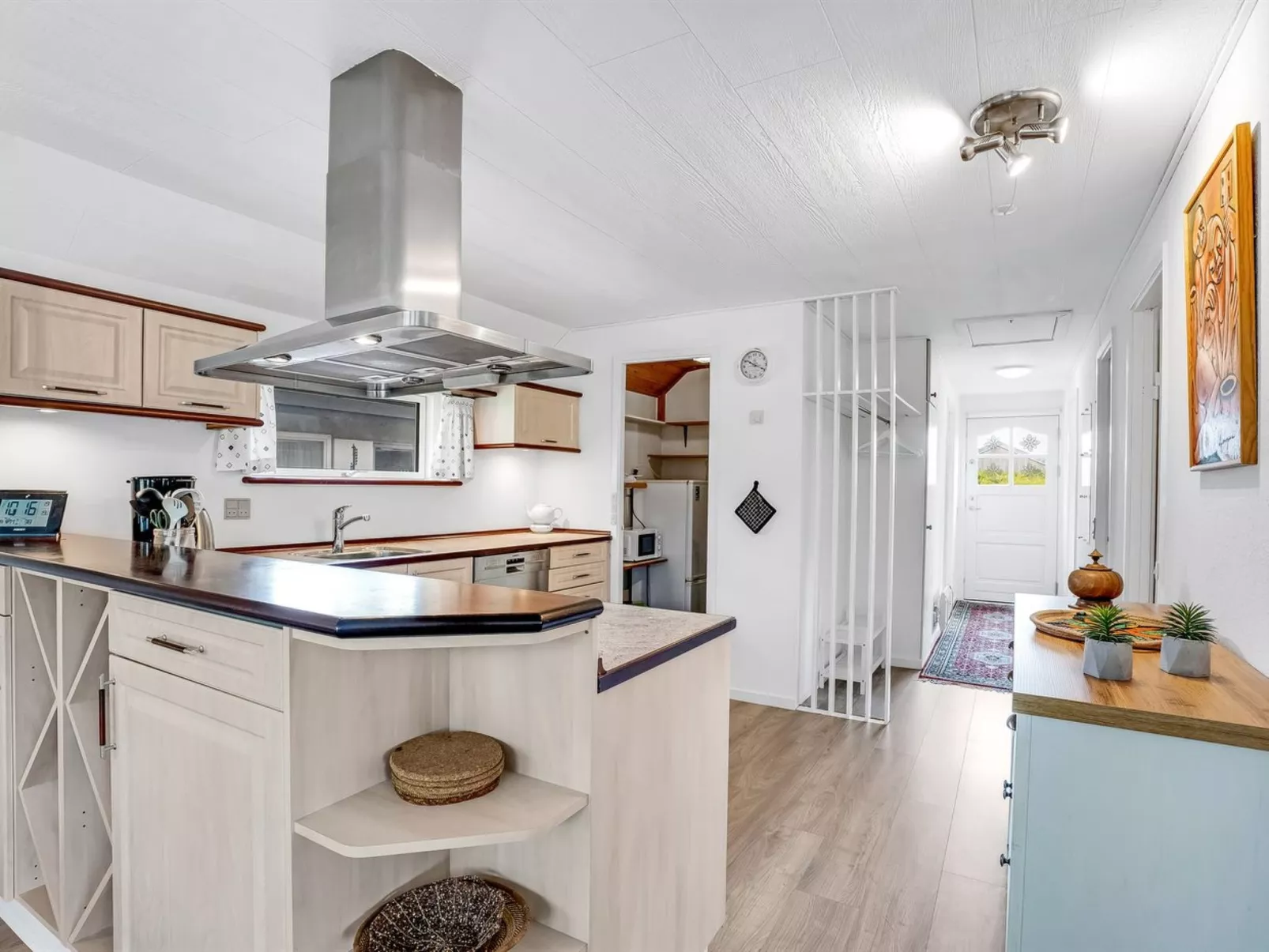 "Frida" - 125m from the sea