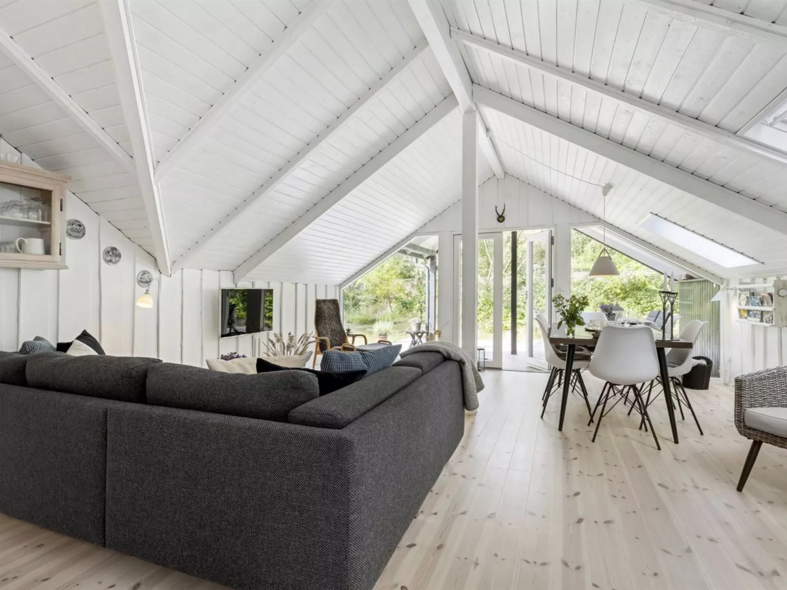 "Andy" - 150m from the sea