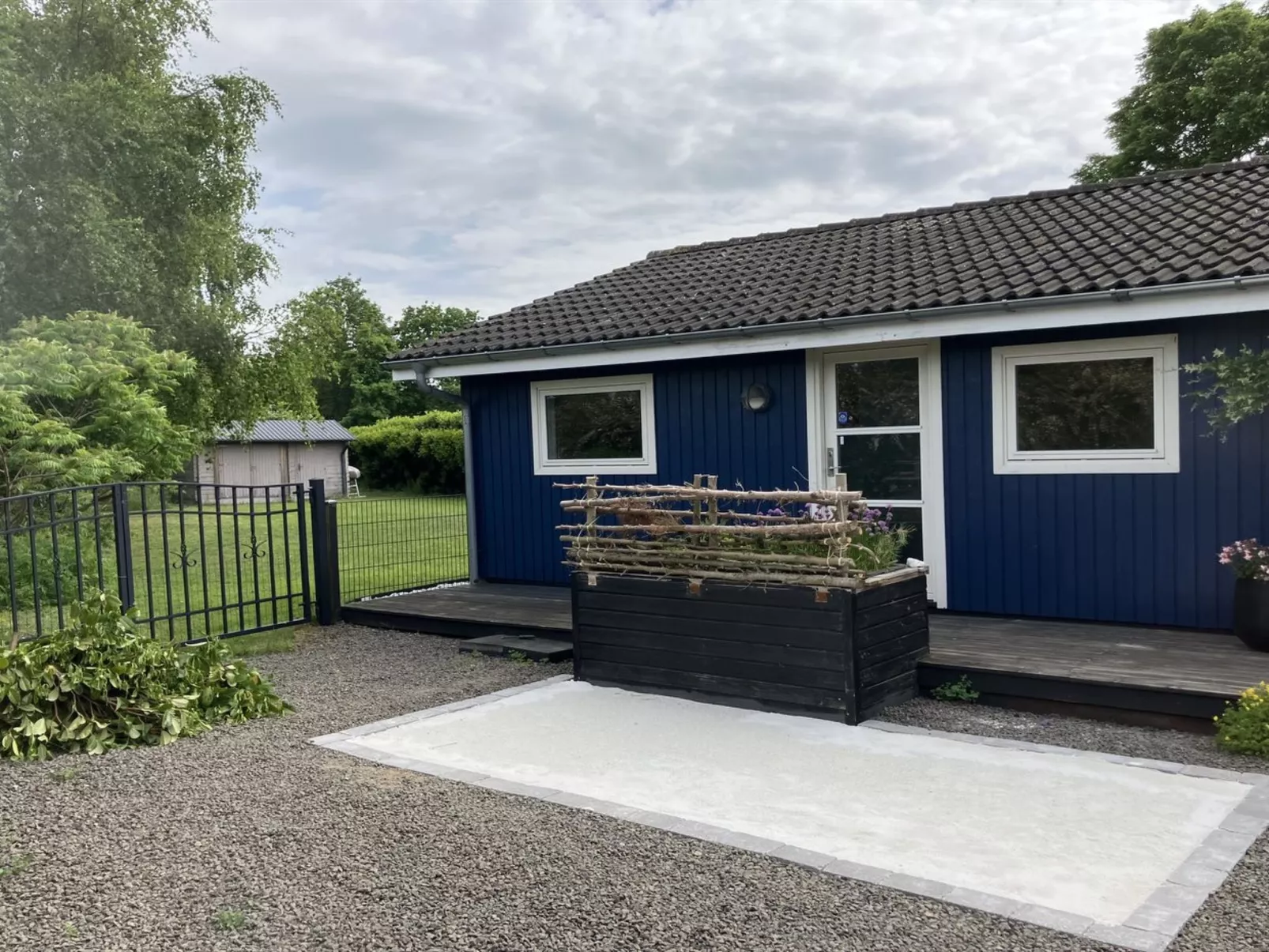 "Ion" - 250m from the sea