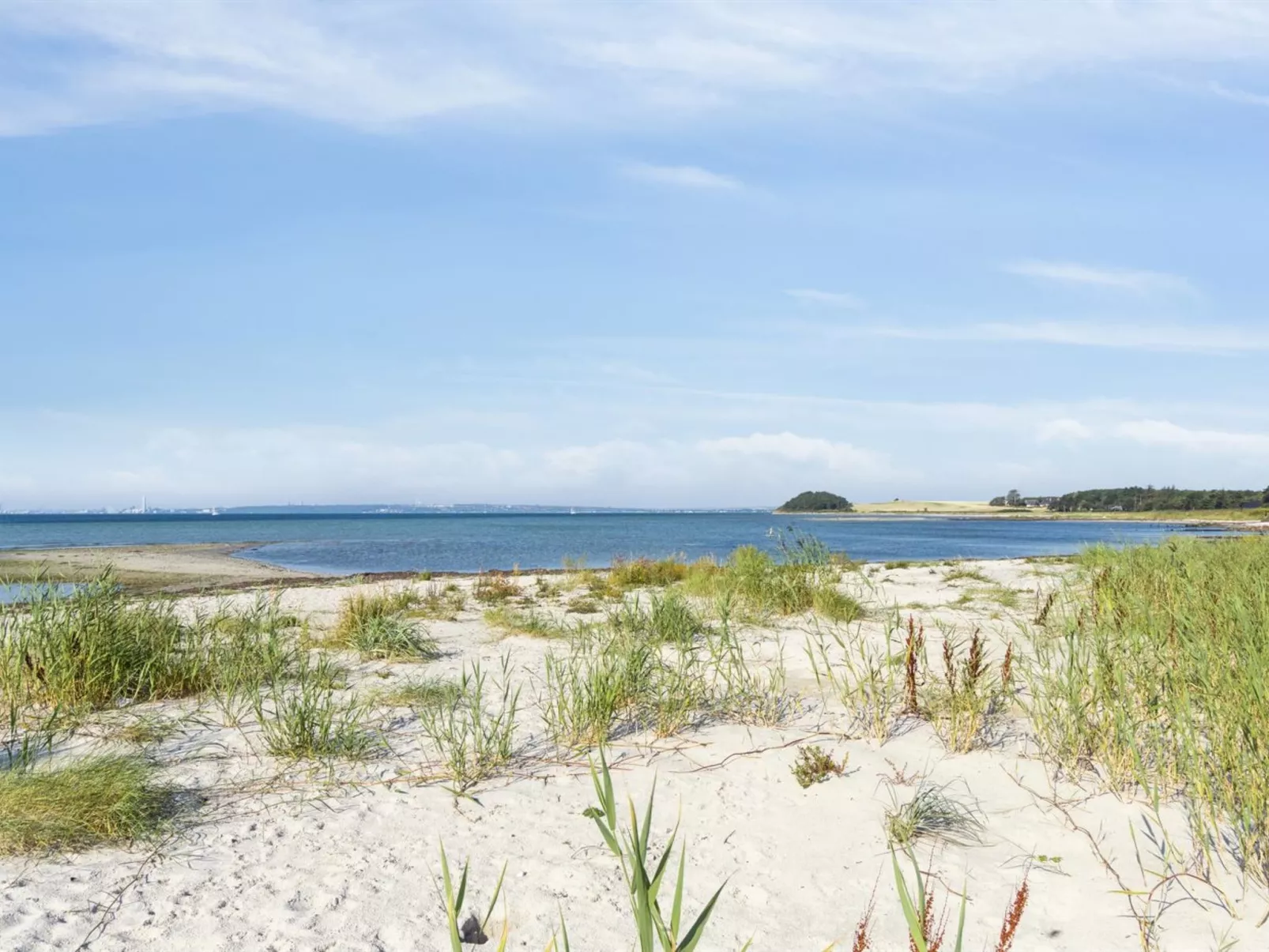 "Nilson" - 50m from the sea