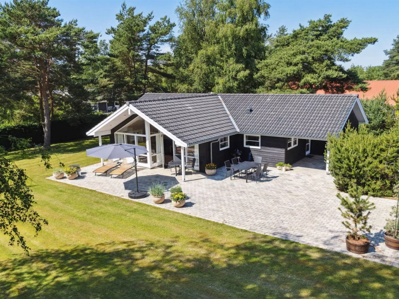 "Mando" - 600m from the sea