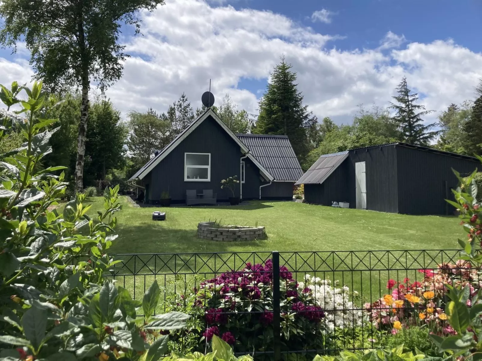 "Adisl" - 600m to the fjord