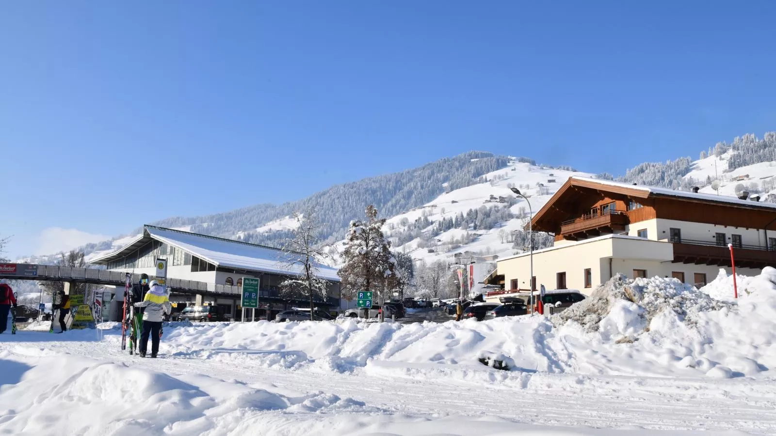 Next to the ski lift A 4-Exterieur winter