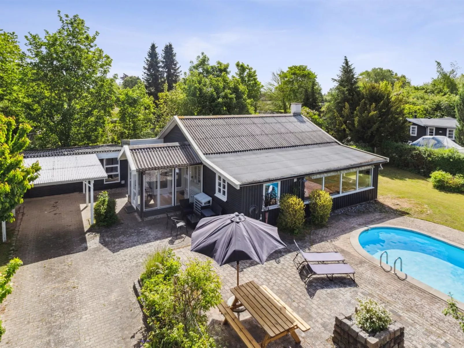 "Elemine" - 300m to the fjord