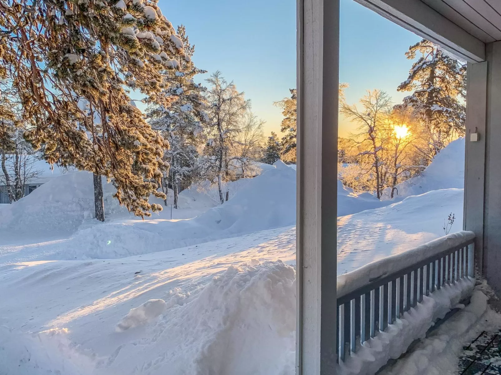 Saariseläntie 8 a 8