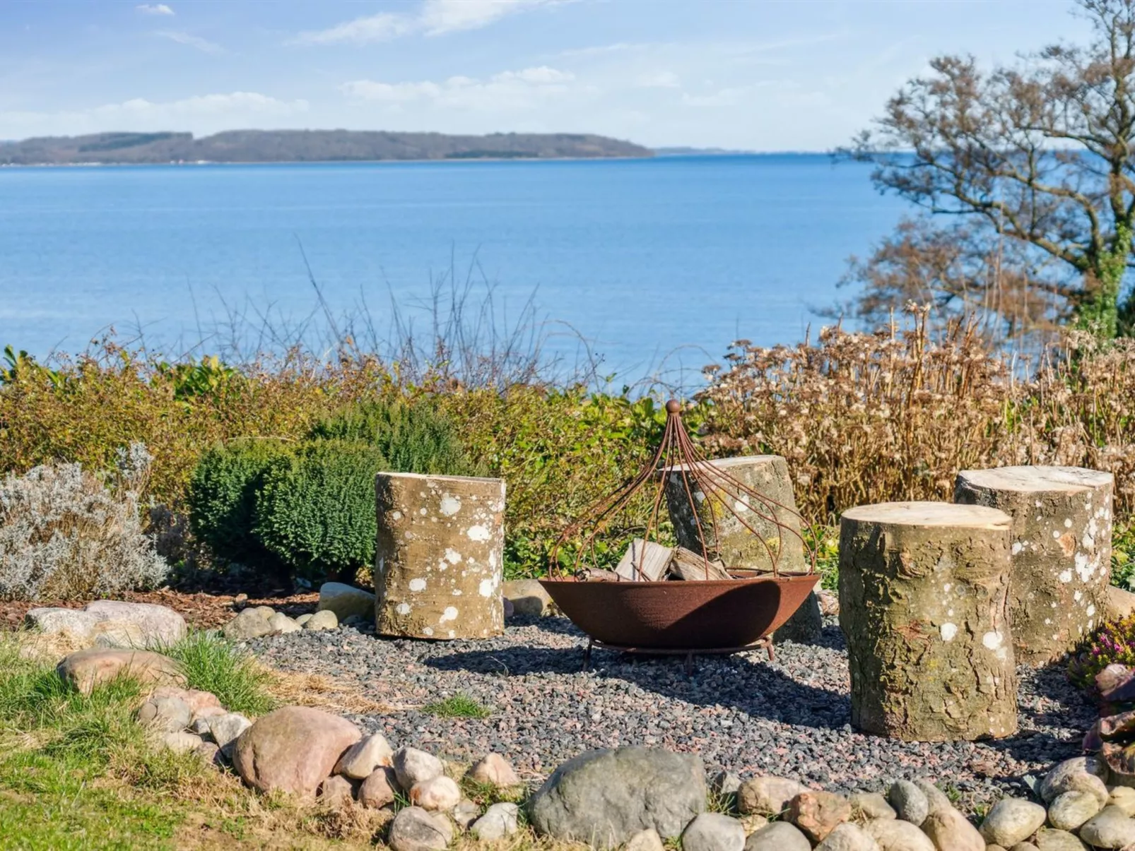 "Gesine" - 50m to the fjord