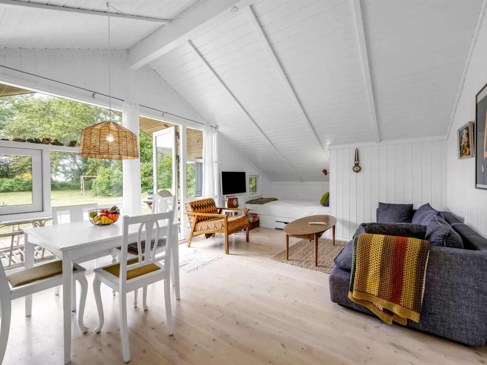 "Nnykka" - 125m from the sea