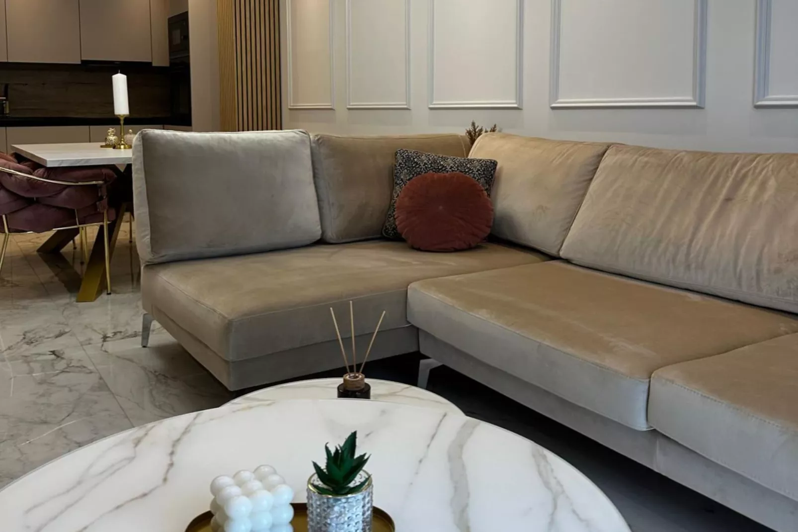 Apartment Ivan with Pool - Two Bedroom Apartment with Terrace and Swimming pool-Woonkamer