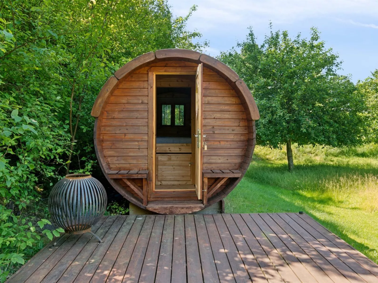 "Holmer" - 2.5km from the sea