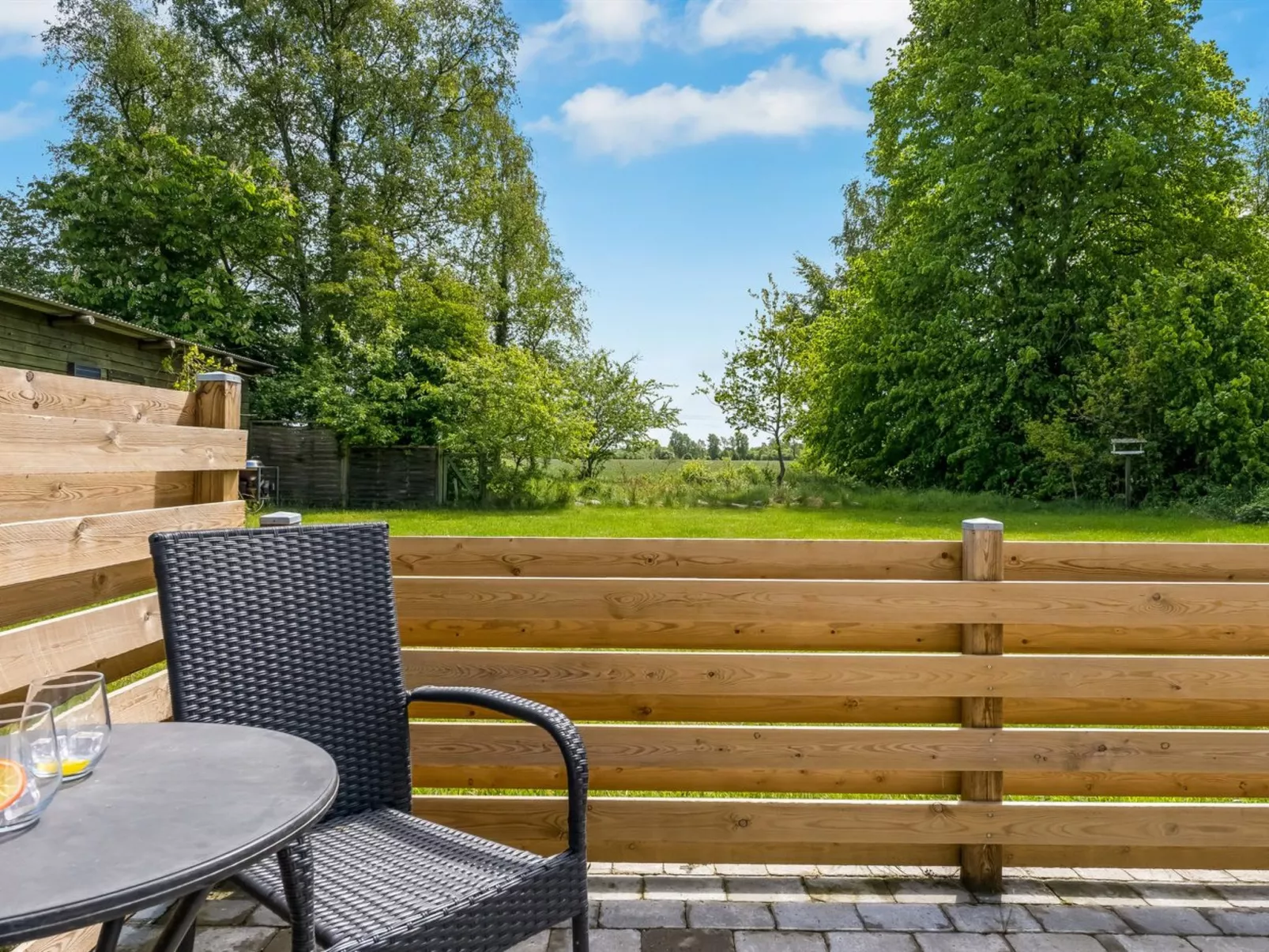 "Aatos" - 2km from the sea