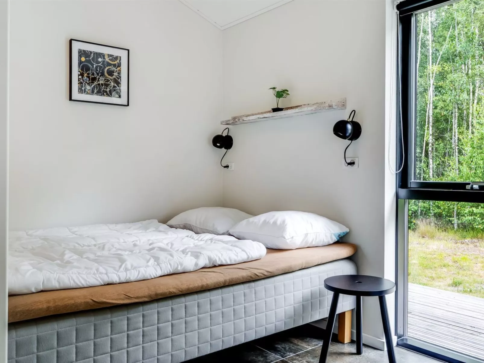 "Sighvat" - 300m from the sea